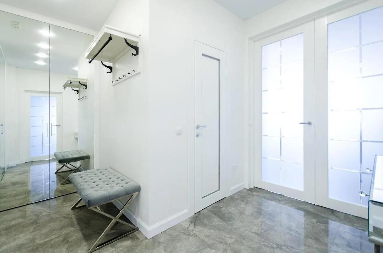 Kyiv White Apartment Victory